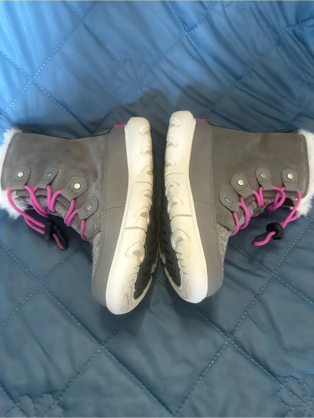Sorel cozy faux